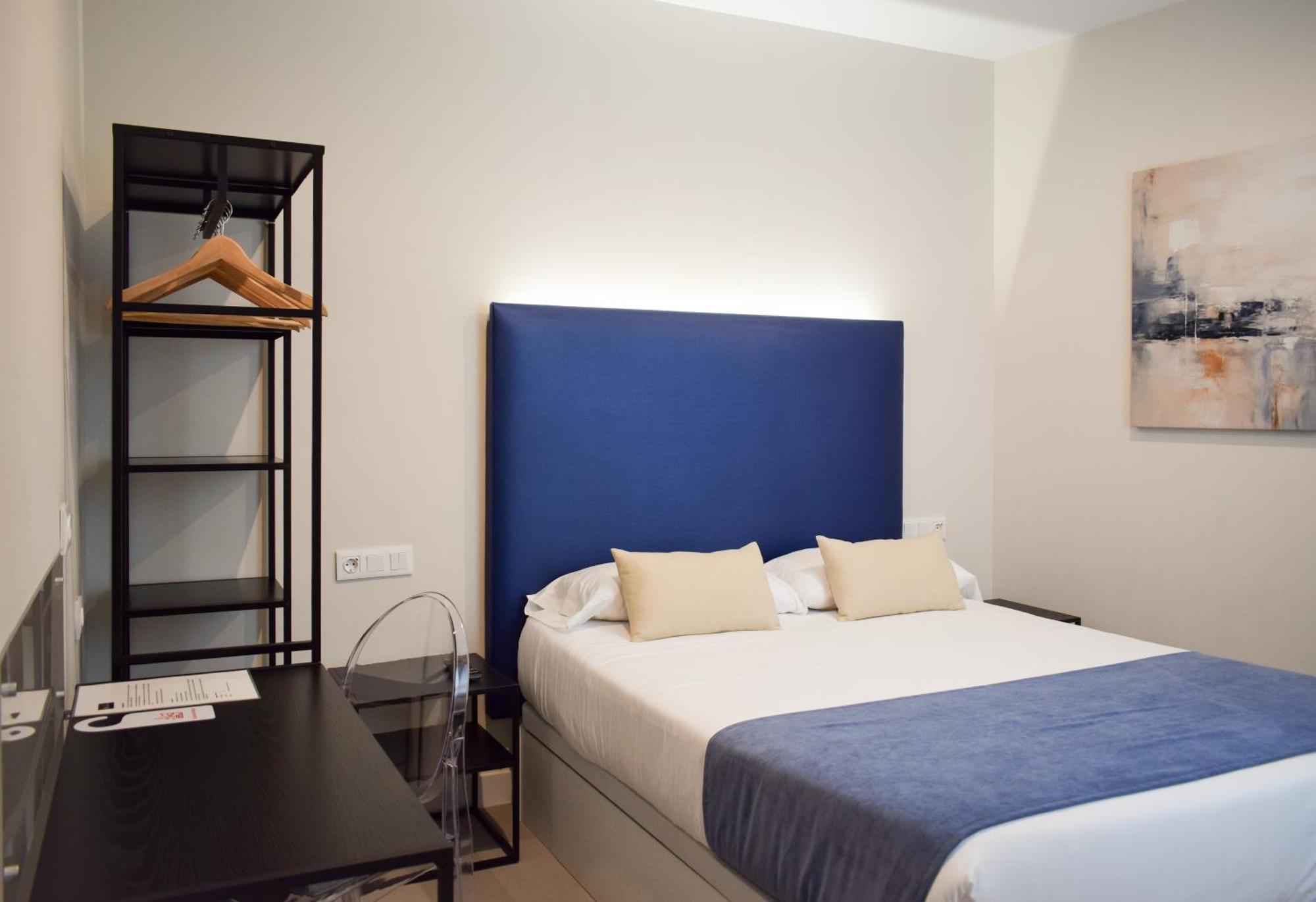 Dostorres Guest house Seville
